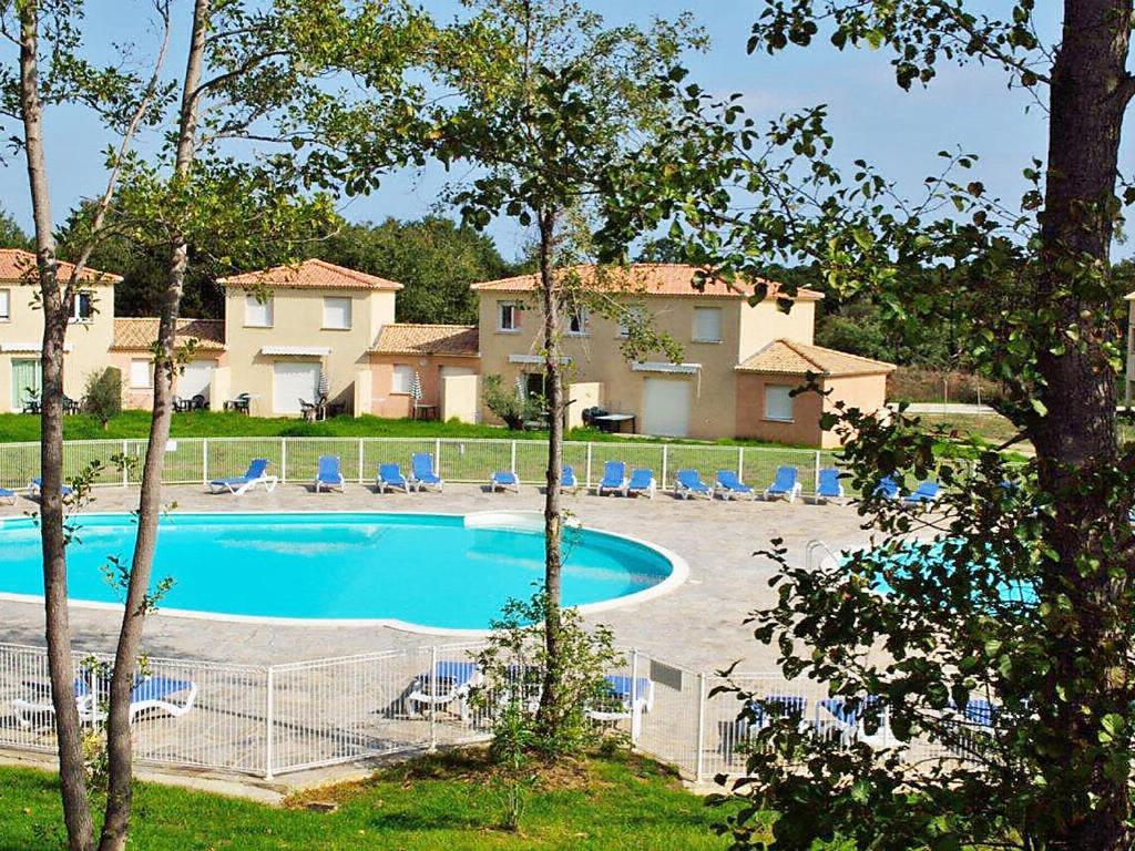 Nouvel Location D'Un Bel Appart T2 Climatise Et Meuble Au Rdch Avec Piscine Dans Residence Les Melody Santa-Maria-Poggio  Exterior photo